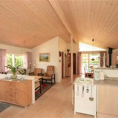 Three-bedroom Holiday In Hals